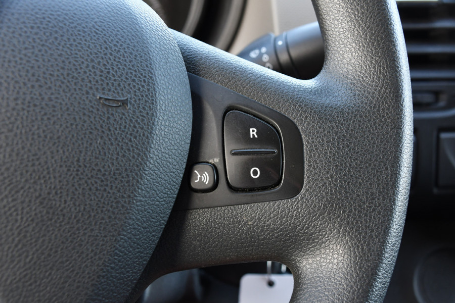 Renault Trafic 1.6 dCi T29 L2H1 Comfort Cruise, Sensoren, Multimedia, 120pk, NAVI, Trekhaak, Uniek!