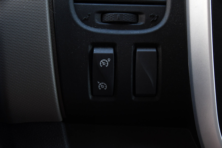 Renault Trafic 1.6 dCi T29 L2H1 Comfort Cruise, Sensoren, Multimedia, 120pk, NAVI, Trekhaak, Uniek!