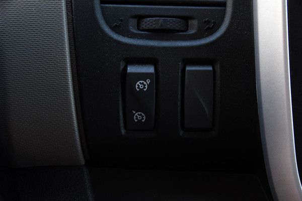 Renault Trafic 1.6 dCi T29 L2H1 Comfort Cruise, Sensoren, Multimedia, 120pk, NAVI, Trekhaak, Uniek!