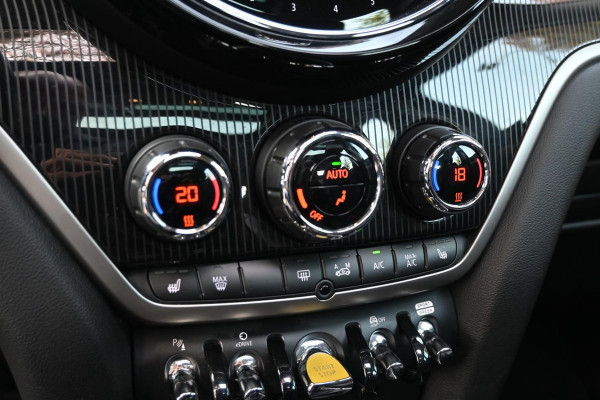 MINI Countryman 2.0 Cooper S E ALL4 BLACK Pano Leder A.Cruise '20