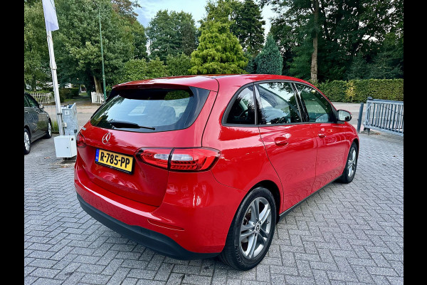 Mercedes-Benz B-Klasse B180 Automaat Business Solution
