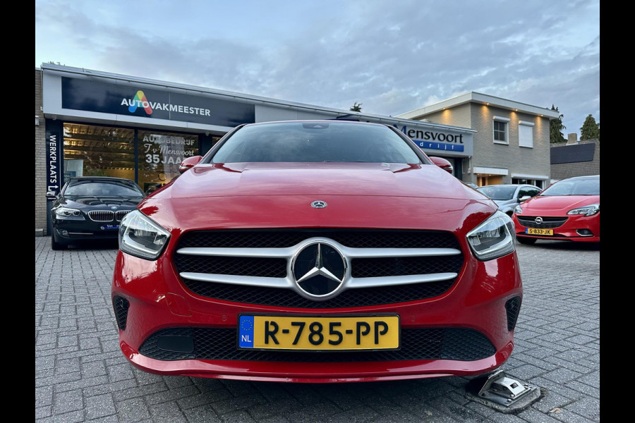 Mercedes-Benz B-Klasse B180 Automaat Business Solution