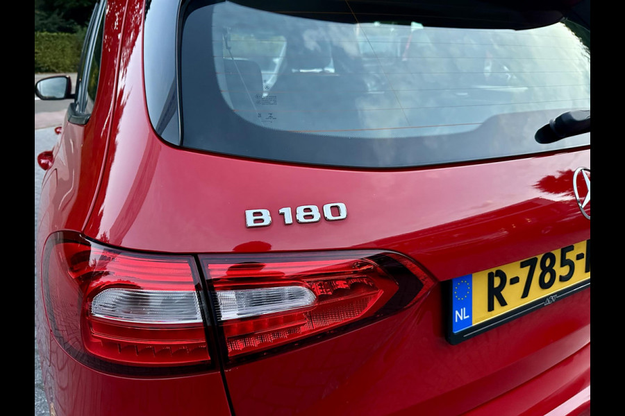 Mercedes-Benz B-Klasse B180 Automaat Business Solution