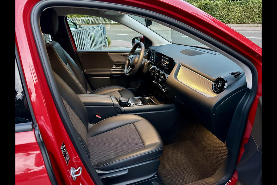 Mercedes-Benz B-Klasse B180 Automaat Business Solution