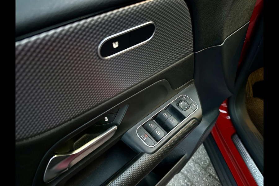 Mercedes-Benz B-Klasse B180 Automaat Business Solution