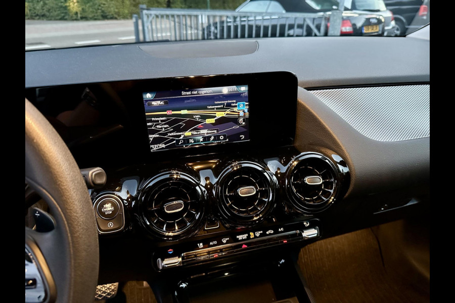 Mercedes-Benz B-Klasse B180 Automaat Business Solution