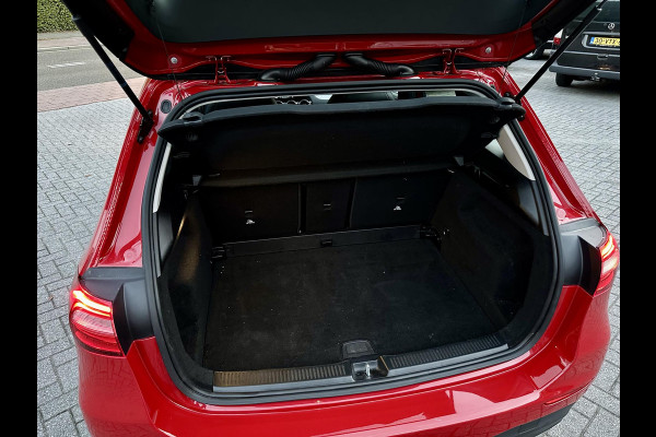 Mercedes-Benz B-Klasse B180 Automaat Business Solution