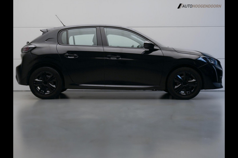 Peugeot 208 1.2 PureTech Sport (APPLE CARPLAY,LED,NAVIGATIE,PARKEERSENSOREN,SPORTSTOELEN,CRUISE,NIEUWE APK,TOPCONDITIE)