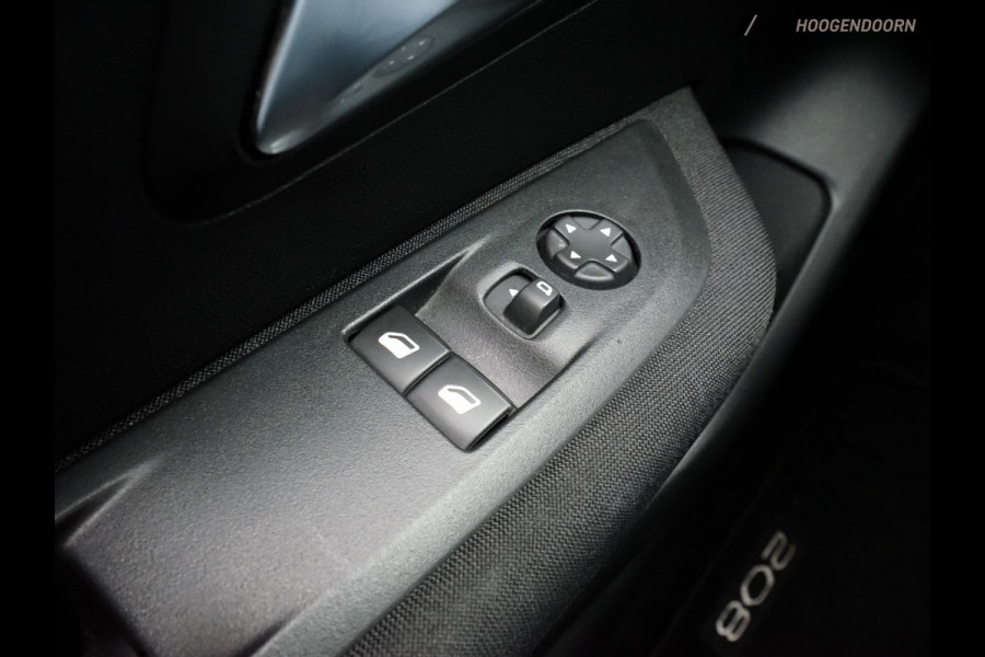 Peugeot 208 1.2 PureTech Sport (APPLE CARPLAY,LED,NAVIGATIE,PARKEERSENSOREN,SPORTSTOELEN,CRUISE,NIEUWE APK,TOPCONDITIE)