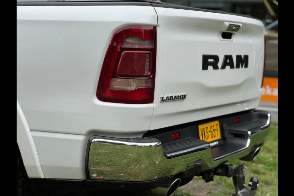 RAM 1500 5.7 V8 4x4 Laramie Lucht , Pano , 12 inch , 360