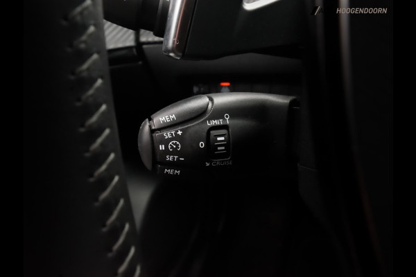Peugeot 2008 1.2 PureTech Sport 130pk (AUTOMAAT,APPLE CARPLAY,LED VERLICHTING,NAVIGATIE,CRUISE,CLIMATE,PARKEERSENSOREN,LM-VELGEN)