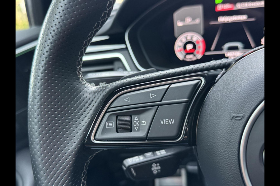 Audi A4 Avant 35 TFSI S edition Competition Automaat | Zwart optiek | Stoelverwarming | Google Navigatie | Apple CarPlay | Getint glas |