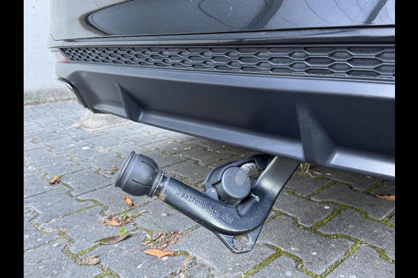 Audi A4 Avant 35 TFSI S edition Competition Automaat | Zwart optiek | Stoelverwarming | Google Navigatie | Apple CarPlay | Getint glas |