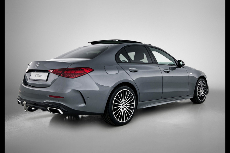 Mercedes-Benz C-Klasse 300 e Business Solution AMG | Trekhaak | Middenconsole metaalstructuur | Nightpakket | Panoramaschuifdak | Smartphone integratie | Parkeerpakket met 360°-camera | 19" multispaaks AMG-velgen |