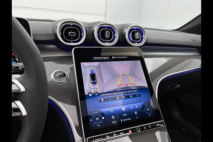 Mercedes-Benz C-Klasse 300 e Business Solution AMG | Trekhaak | Middenconsole metaalstructuur | Nightpakket | Panoramaschuifdak | Smartphone integratie | Parkeerpakket met 360°-camera | 19" multispaaks AMG-velgen |