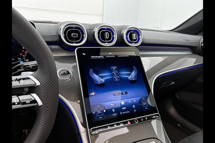 Mercedes-Benz C-Klasse 300 e Business Solution AMG | Trekhaak | Middenconsole metaalstructuur | Nightpakket | Panoramaschuifdak | Smartphone integratie | Parkeerpakket met 360°-camera | 19" multispaaks AMG-velgen |