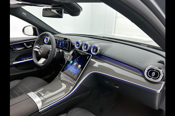 Mercedes-Benz C-Klasse 300 e Business Solution AMG | Trekhaak | Middenconsole metaalstructuur | Nightpakket | Panoramaschuifdak | Smartphone integratie | Parkeerpakket met 360°-camera | 19" multispaaks AMG-velgen |
