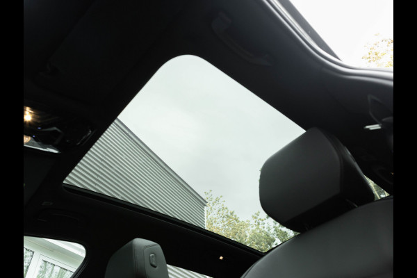 BMW i5 Touring M60 xDrive - Pano - Trekhaak - Driving Ass Prof - Onderstel Prof - Harman Kardon