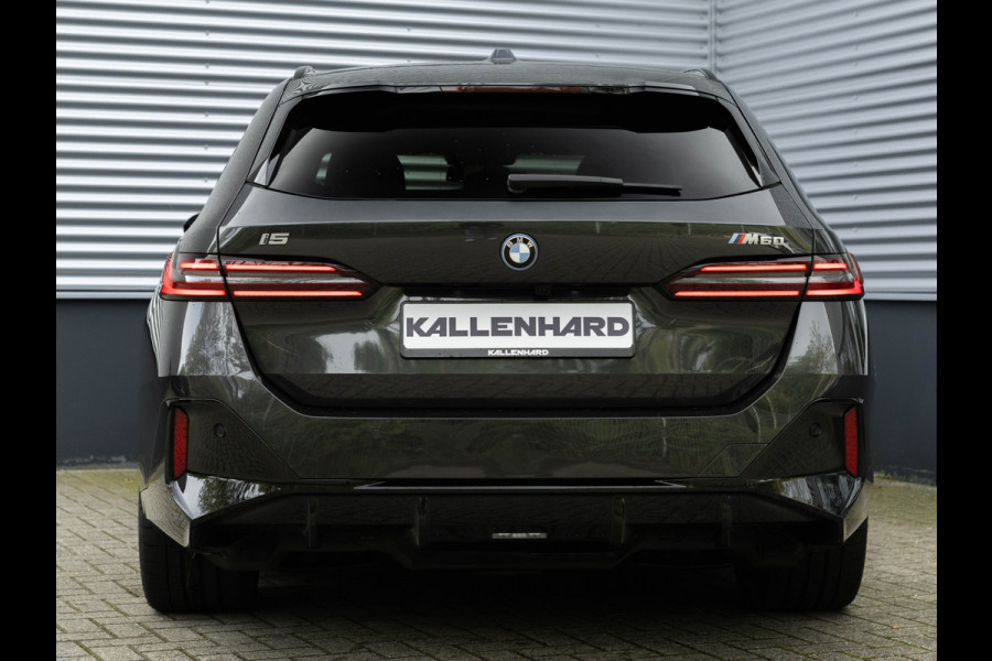 BMW i5 Touring M60 xDrive - Pano - Trekhaak - Driving Ass Prof - Onderstel Prof - Harman Kardon