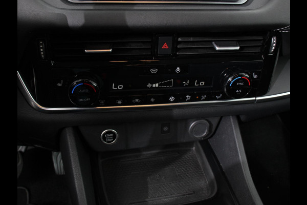 Nissan QASHQAI 1.3 MHEV Xtronic Acenta Navigatie Apple Carplay/Andoid Auto Parkeersensor achter Camera Adaptive Cruise Control Blind Spot Assist Stuur- en stoelverwarming Ledverlichting Climatronic