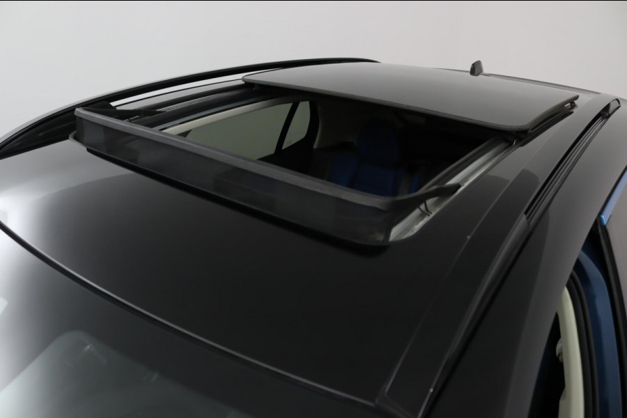 Lynk & Co 01 1.5*PLUG-IN*PANO*ACC*CARPLAY*ECC