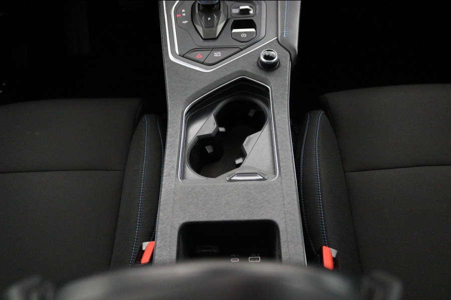 Lynk & Co 01 1.5*PLUG-IN*PANO*ACC*CARPLAY*ECC