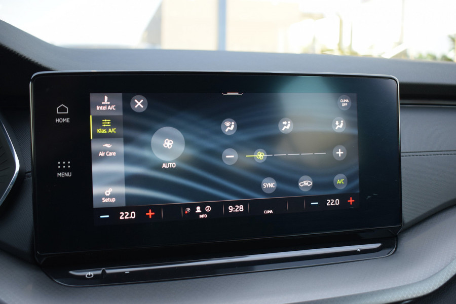 Škoda Octavia Combi 1.0 TSI Ambition | Trekhaak | Apple CarPlay | Virtual | Privacy