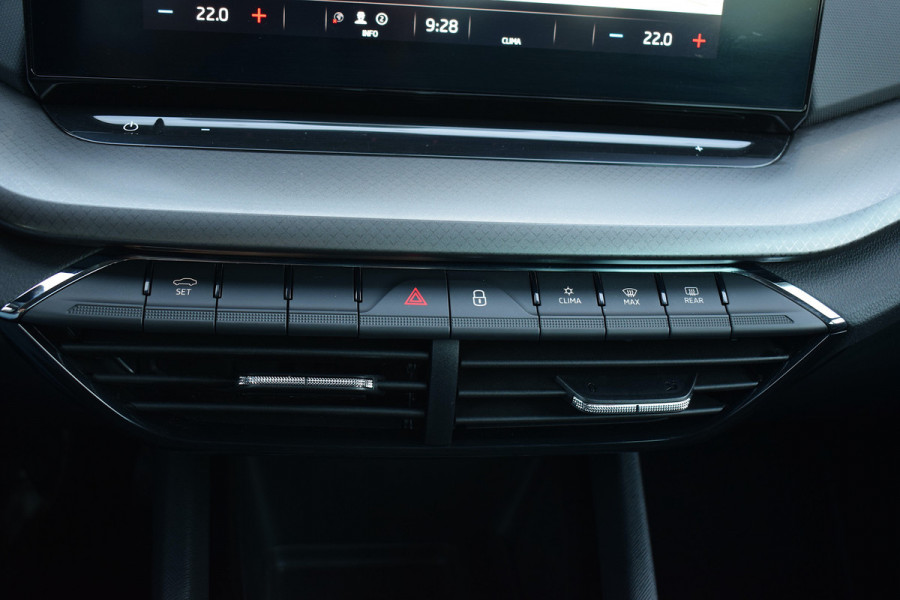 Škoda Octavia Combi 1.0 TSI Ambition | Trekhaak | Apple CarPlay | Virtual | Privacy