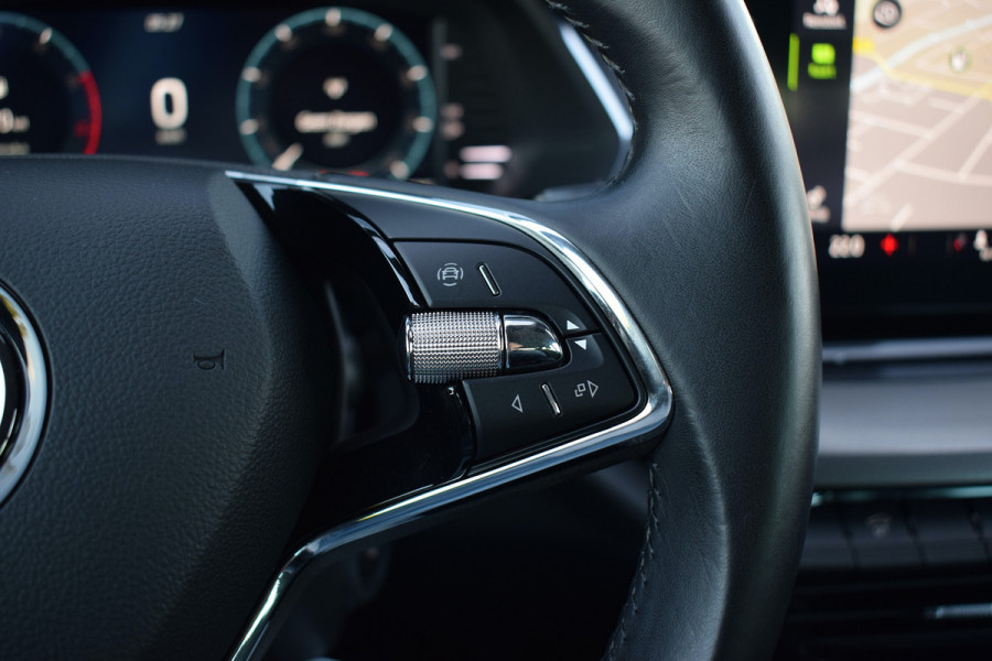 Škoda Octavia Combi 1.0 TSI Ambition | Trekhaak | Apple CarPlay | Virtual | Privacy