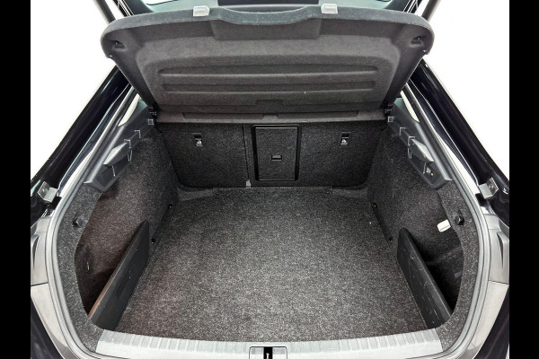 Škoda Octavia 1.0 TSI Business Edition Navigatie Airco Cruise Control Lichtmetalen velgen