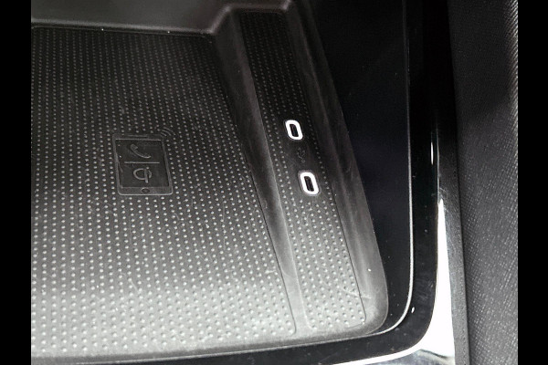 Škoda Octavia 1.0 TSI Business Edition Navigatie Airco Cruise Control Lichtmetalen velgen