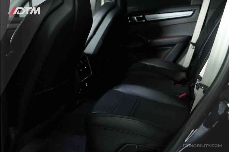 Porsche Cayenne 3.0 E-Hybrid Platinum | Chrono | Pano | 360 | Bose