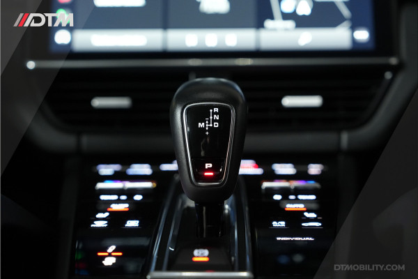 Porsche Cayenne 3.0 E-Hybrid Platinum | Chrono | Pano | 360 | Bose