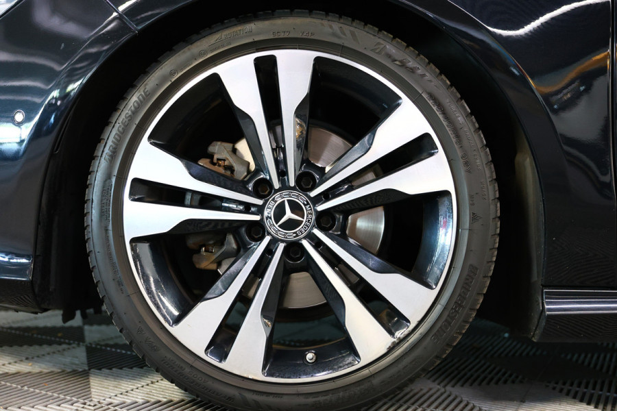 Mercedes-Benz CLA-Klasse 180 Business Solution AMG LED NAVI AIRCO PDC STOELVW BT '17