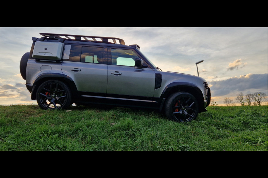 Land Rover Defender 3.0 P400 110 X-Dynamic HSE * V6 * EYE-CATCHER * LUXE UITV. !!