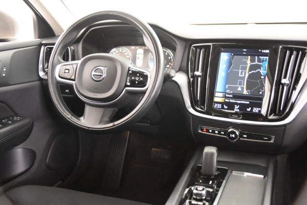 Volvo V60 2.0 B3 Geartronic *1ste Eigenaar*Navigatie*Trekhaak*