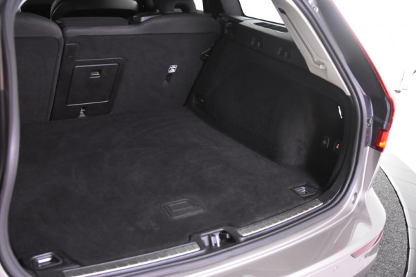 Volvo V60 2.0 B3 Geartronic *1ste Eigenaar*Navigatie*Trekhaak*