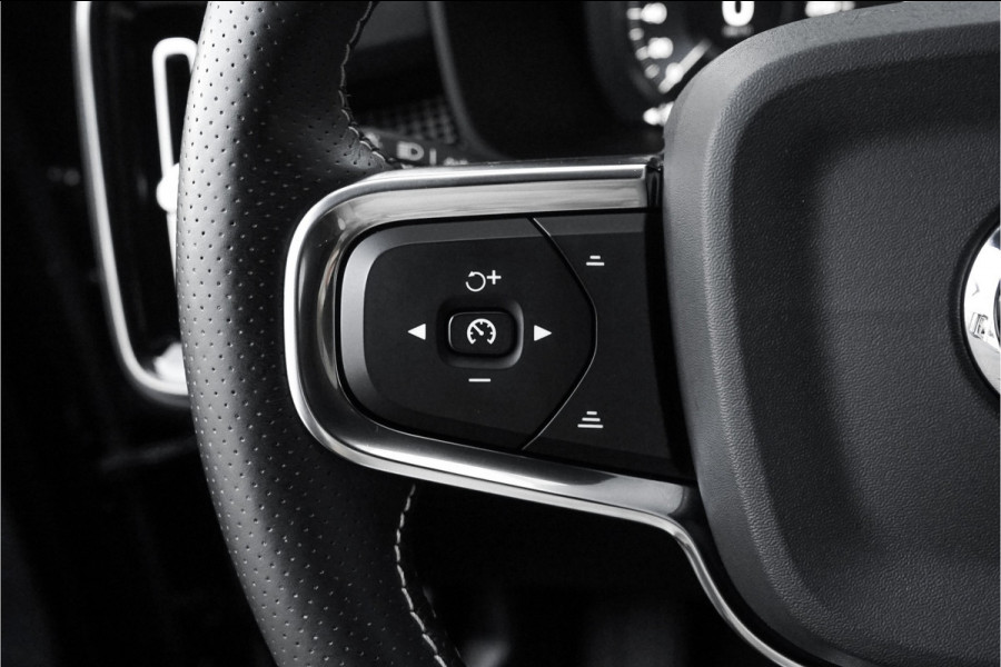 Volvo XC40 1.5 T3 R-Design 164PK Automaat ACC Camera 18"
