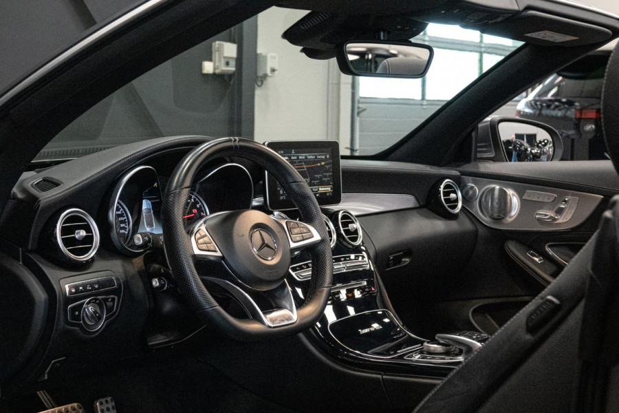 Mercedes-Benz C-Klasse Cabrio AMG 63 *Burmester / Memory / Head-Up Display / Stoelventilatie / Nekverwarming*