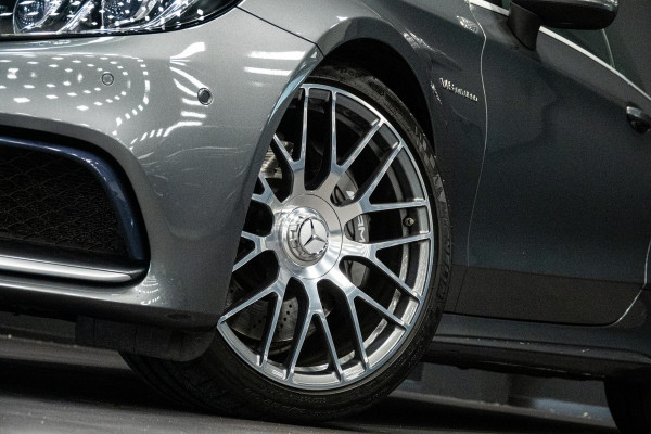 Mercedes-Benz C-Klasse Cabrio AMG 63 *Burmester / Memory / Head-Up Display / Stoelventilatie / Nekverwarming*