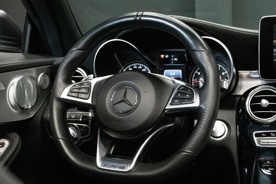 Mercedes-Benz C-Klasse Cabrio AMG 63 *Burmester / Memory / Head-Up Display / Stoelventilatie / Nekverwarming*