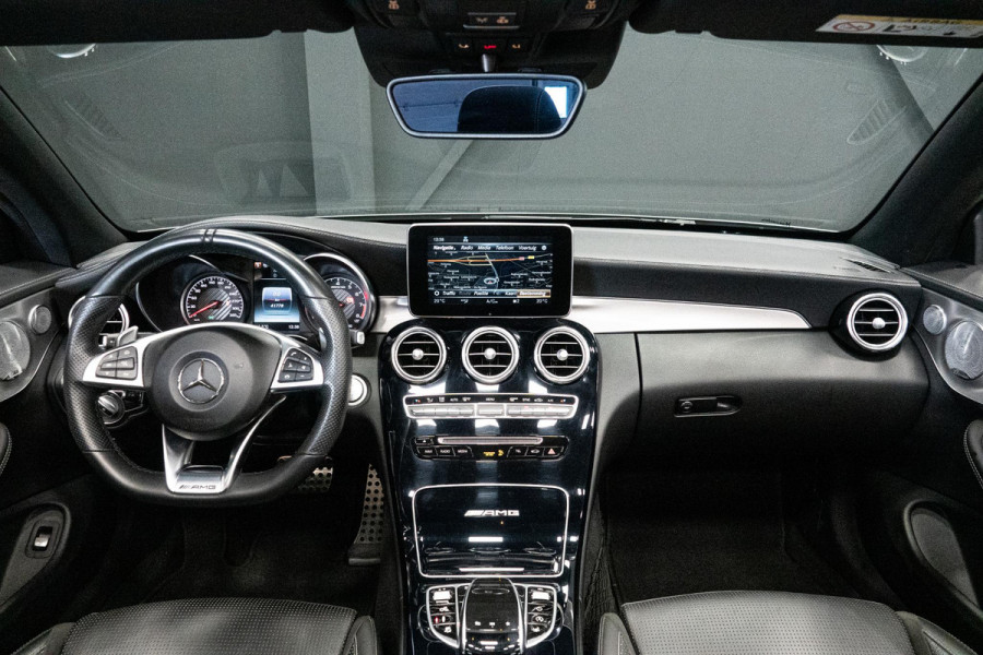 Mercedes-Benz C-Klasse Cabrio AMG 63 *Burmester / Memory / Head-Up Display / Stoelventilatie / Nekverwarming*