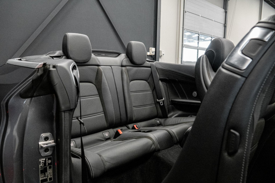Mercedes-Benz C-Klasse Cabrio AMG 63 *Burmester / Memory / Head-Up Display / Stoelventilatie / Nekverwarming*