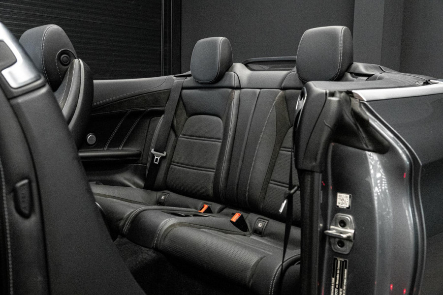 Mercedes-Benz C-Klasse Cabrio AMG 63 *Burmester / Memory / Head-Up Display / Stoelventilatie / Nekverwarming*