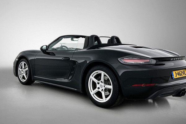 Porsche 718 Boxster 2.0 (Perfect OnderH, Sport Chrono, Sport Uitlaat, StoelV, Parkeersensoren, Navi, Cruise Con, Etc)
