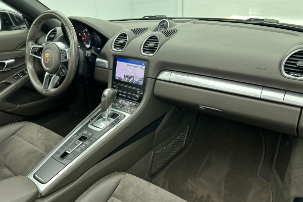 Porsche 718 Boxster 2.0 (Perfect OnderH, Sport Chrono, Sport Uitlaat, StoelV, Parkeersensoren, Navi, Cruise Con, Etc)