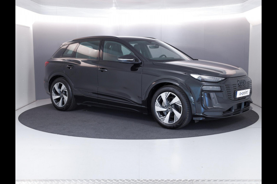Audi Q6 S Edition e-tron perf 225kW/306pk 100Kwh Hatchback Audi Q6 e-tron S edition performance 100 kWh Omgevingscamera's, adaptive cruise control, ledkoplampen plus, stoelverwarming voor en achter, comfortpakket Audi Q6 S Edition e-tron perf 225kW/306pk 100Kwh Hatchback Audi Q6 e-tron S edition performance 100 kWh Omgevingscamera's, adaptive cruise control, ledkoplampen plus, stoelverwarming voor en achter, comfortpakket
