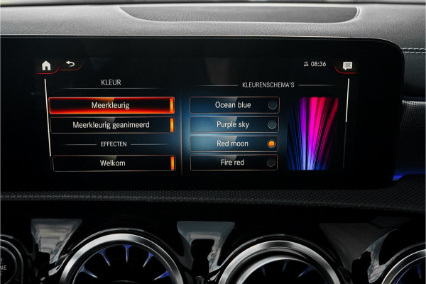 Mercedes-Benz CLA-Klasse 250 e Premium AMG Night Pano Camera Distronic 19"