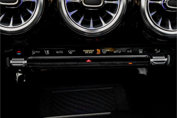 Mercedes-Benz CLA-Klasse 250 e Premium AMG Night Pano Camera Distronic 19"