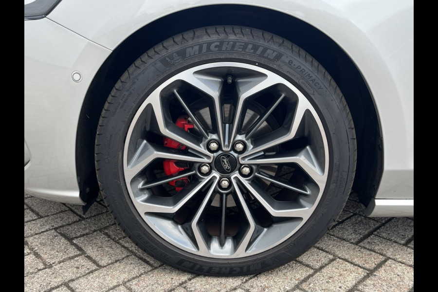 Ford Focus 1.0 EBH ST Line X AUTOMAAT 155PK! DRIVERPACK! LEDER! 18INCH!